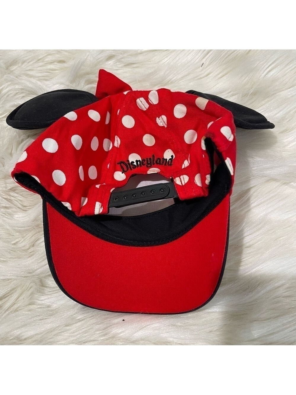 Disney Girls Minnie Mouse Red & Black Hat! - Picture 3 of 6